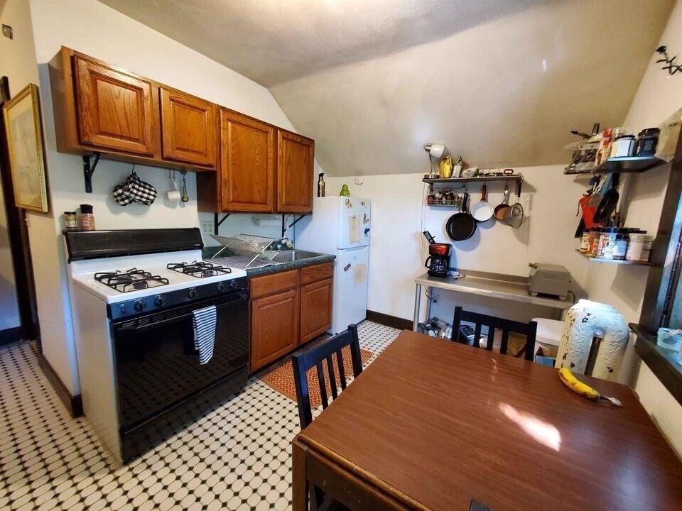 112 Allston St in Boston, MA - Building Photo
