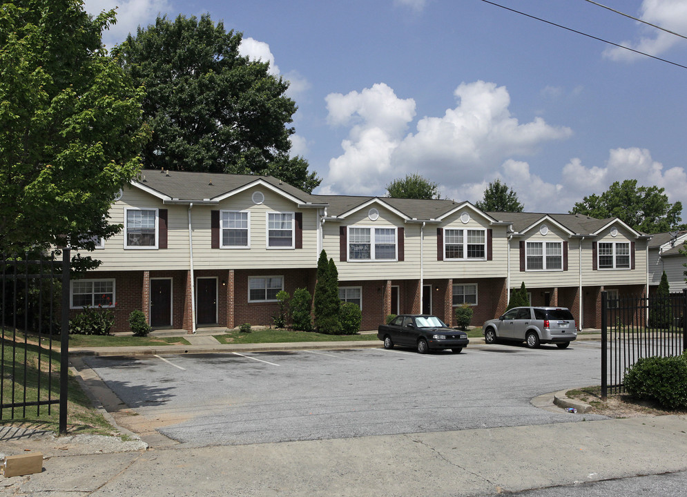 City Views At Rosa Burney Park in Atlanta, GA - Building Photo