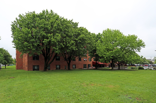 Guild House West 62+ Senior Apartments in Philadelphia, PA - Building Photo - Building Photo