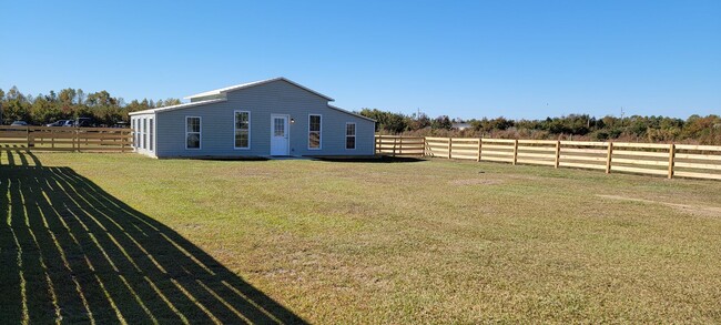 311 Spring Maple Wy in Richlands, NC - Building Photo - Building Photo