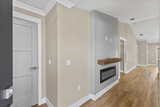 2 Louisburg Ln in Palm Coast, FL - Foto de edificio - Building Photo