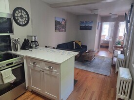 414 Cambridge St in Boston, MA - Building Photo