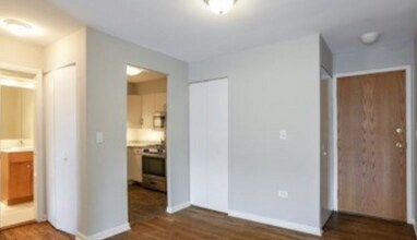 2230 N Orchard St-Unit -1 in Chicago, IL - Building Photo - Building Photo