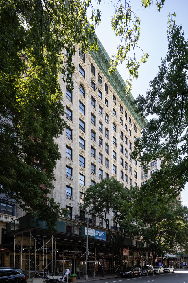 The Gramont in New York, NY - Building Photo - Building Photo