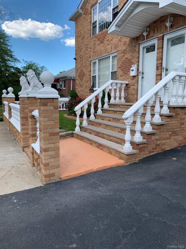 property at 135-25-135223 223rd St