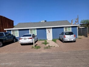 7635 N 76th Ln in Glendale, AZ - Building Photo - Building Photo