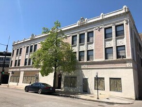 7606 N Paulina St-Unit -2 in Chicago, IL - Building Photo - Building Photo
