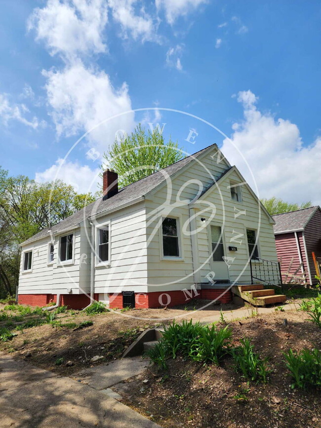 property at 782 Durango Dr