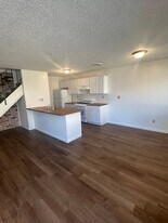 3057 Zanetta Dr in Marina, CA - Building Photo