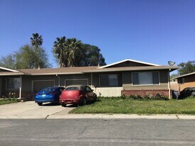 1383-1385 Bancroft Ave in Yuba City, CA - Building Photo