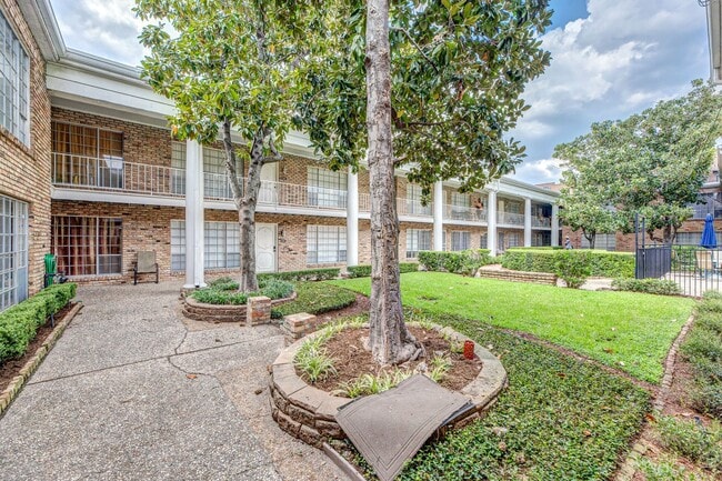 property at 2101 Fountain View Dr