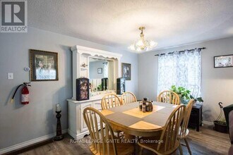 170 Hickling Trail in Barrie, ON - Building Photo - Building Photo