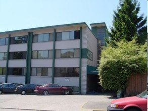 The Campus Apartments in Seattle, WA - Building Photo - Building Photo