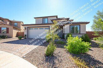 11128 S 54th Ln in Phoenix, AZ - Foto de edificio - Building Photo