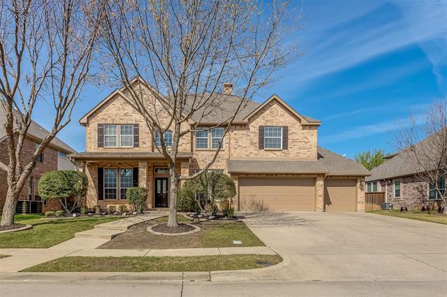 property at 2476 Lakewood Dr