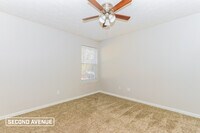 1025 Riverclift Dr photo'