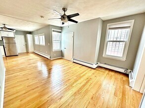 154 Webster St, Unit 1 in Boston, MA - Foto de edificio - Building Photo