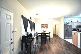 7512 Howling Coyote Ln in Fort Worth, TX - Building Photo - Building Photo