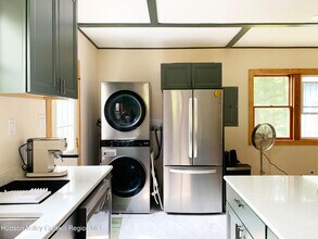 2465 Glasco Turnpike in Woodstock, NY - Building Photo - Building Photo