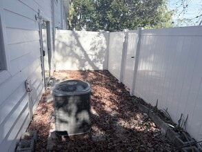 206 Kettering Way in Orange Park, FL - Building Photo - Building Photo