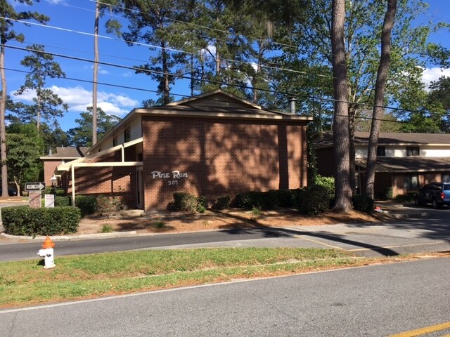 Pine Run in Valdosta, GA - Building Photo