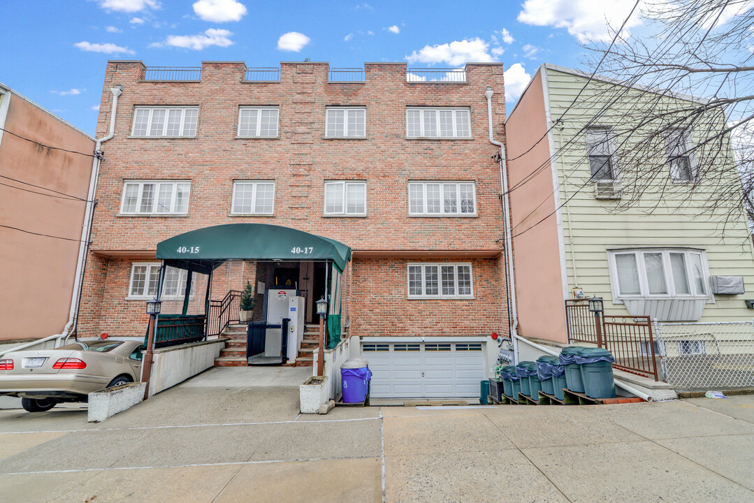 4017 21st Ave in Astoria, NY - Building Photo