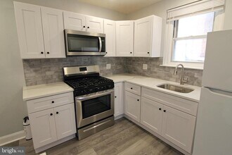 135 W 4th St in Bridgeport, PA - Building Photo - Building Photo
