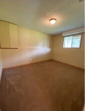 4914 Shannon Dr in Olds, AB - Building Photo - Building Photo