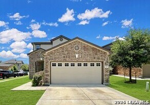 401 Ruby Ritz in Universal City, TX - Building Photo