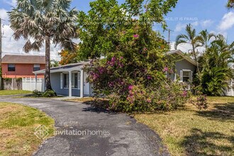 401 NW 8th Ct in Boynton Beach, FL - Building Photo - Building Photo