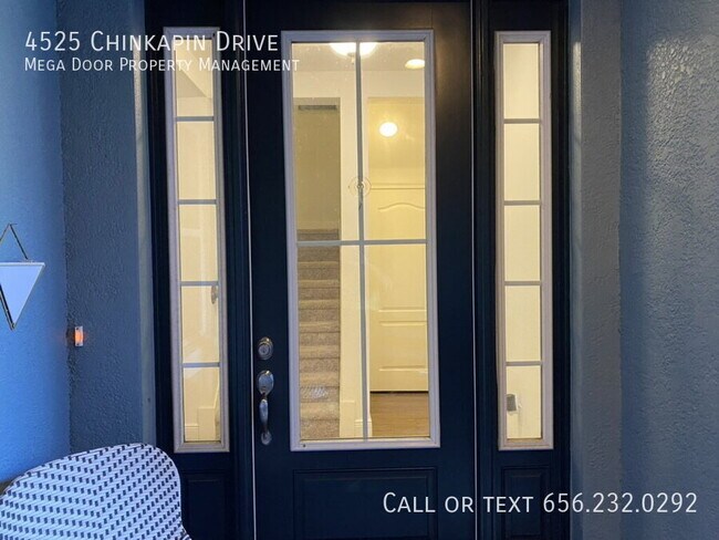 4525 Chinkapin Dr in Sarasota, FL - Building Photo - Building Photo