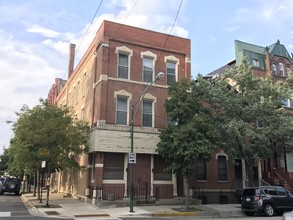 1372 W Evergreen Ave in Chicago, IL - Building Photo - Other