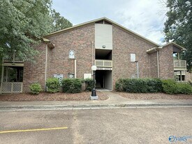 4975 7 Pine Cir in Huntsville, AL - Building Photo