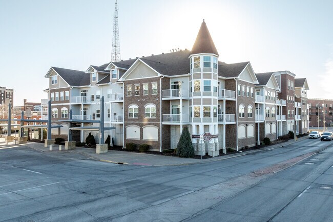 The Locks in Rock Island, IL - Building Photo - Building Photo