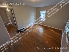 3025 Lake Como Dr in Fort Worth, TX - Building Photo - Building Photo