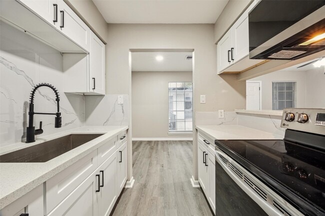 property at 910 7th Ave N