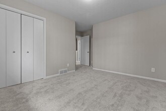 W6157 Aerotech Dr in Greenville, WI - Building Photo - Building Photo