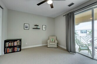 2140 Wells Pl in Palm Beach Gardens, FL - Building Photo - Building Photo