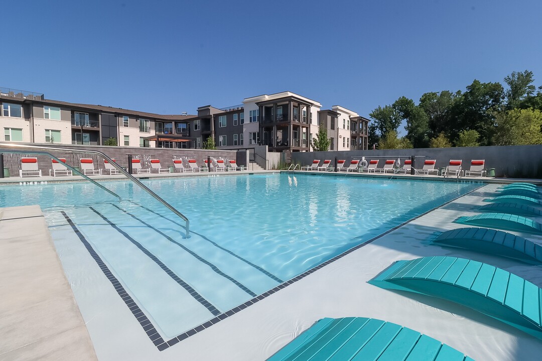 The Wren Apartments in Lawrenceville, GA - Foto de edificio