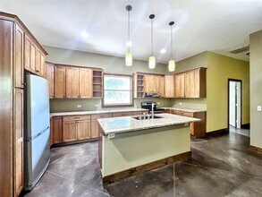 8750 Scarlet Cir in Austin, TX - Building Photo - Building Photo