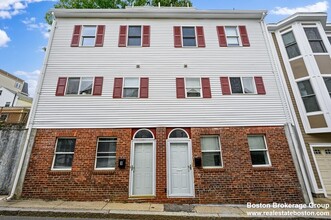 269 Bolton St, Unit 2B in Boston, MA - Building Photo - Building Photo