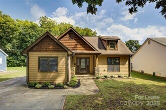 448 N Summit Ave in Charlotte, NC - Building Photo - Building Photo
