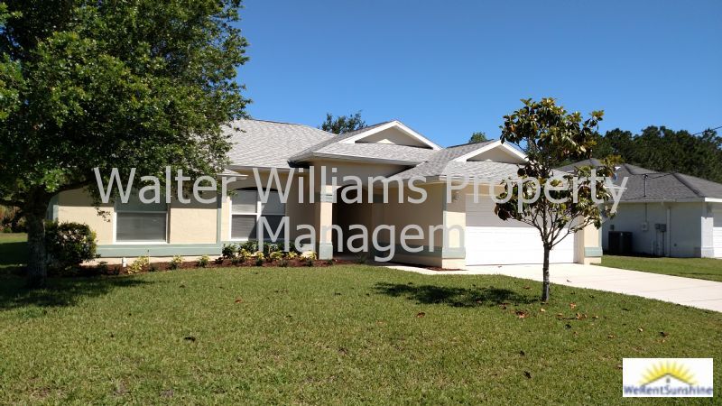 68 Buttonworth Dr in Palm Coast, FL - Building Photo