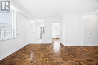 88 Bernard Ave in Toronto, ON - Building Photo - Building Photo