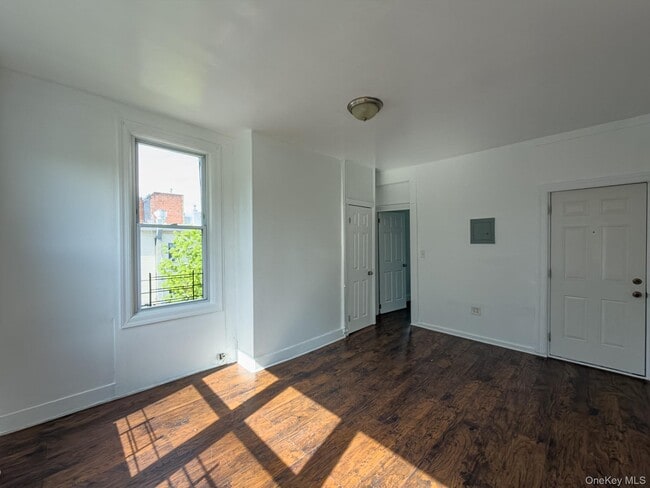 17 Marcus Garvey Blvd in Brooklyn, NY - Building Photo - Building Photo