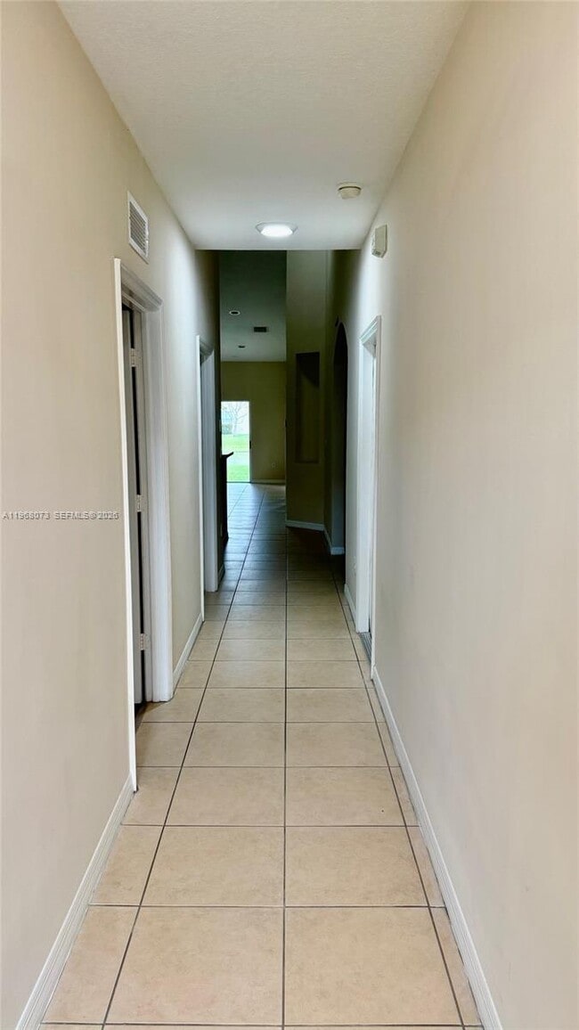 3323 NE 11th Dr in Homestead, FL - Building Photo - Building Photo