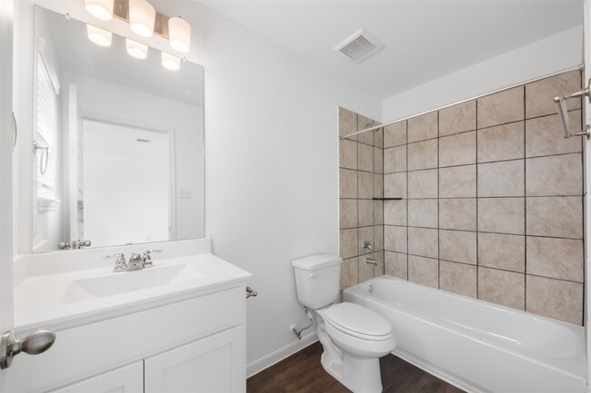 27097 Kestrel Trl in Magnolia, TX - Building Photo - Building Photo