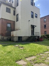 5917 Walnut St in Pittsburgh, PA - Building Photo - Building Photo