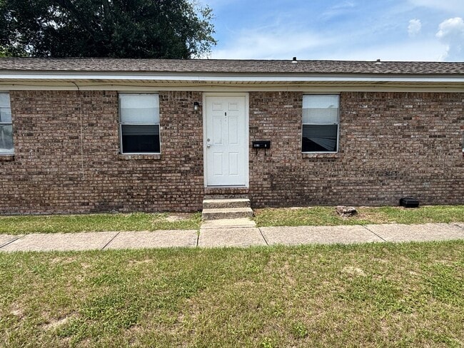 property at 1102 Frankford Ave