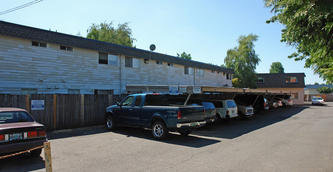 The Birchwood in Salem, OR - Building Photo - Building Photo